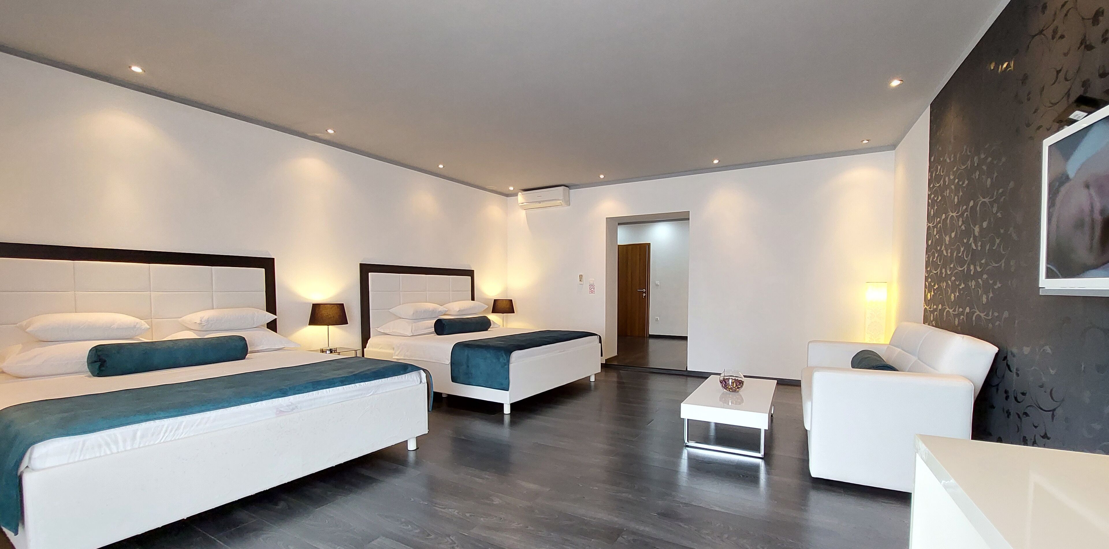 Refresh Boutique Suites