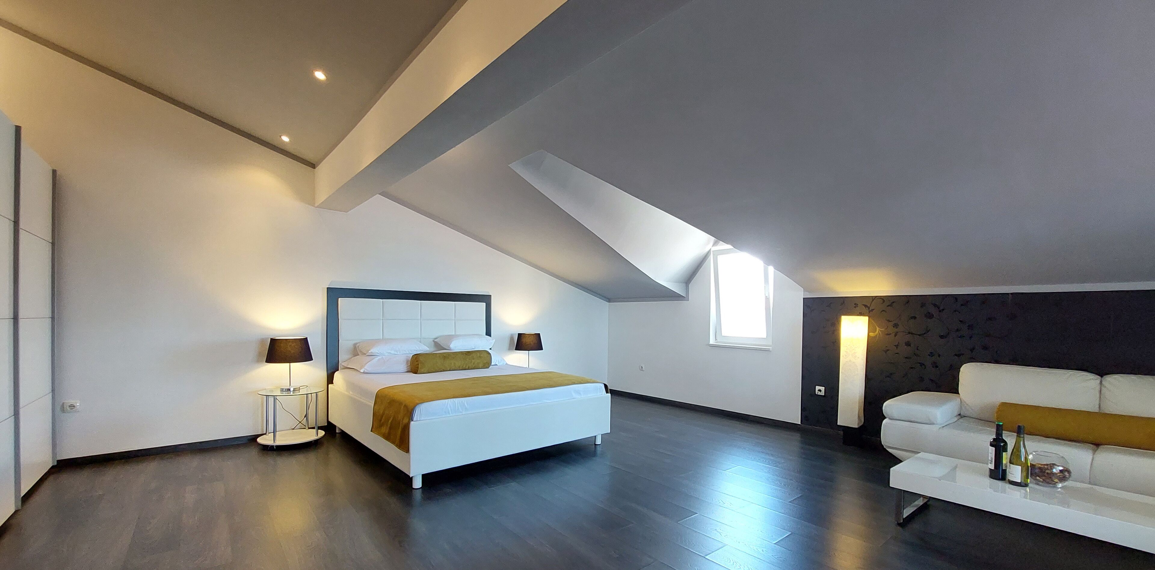 Refresh Boutique Suites