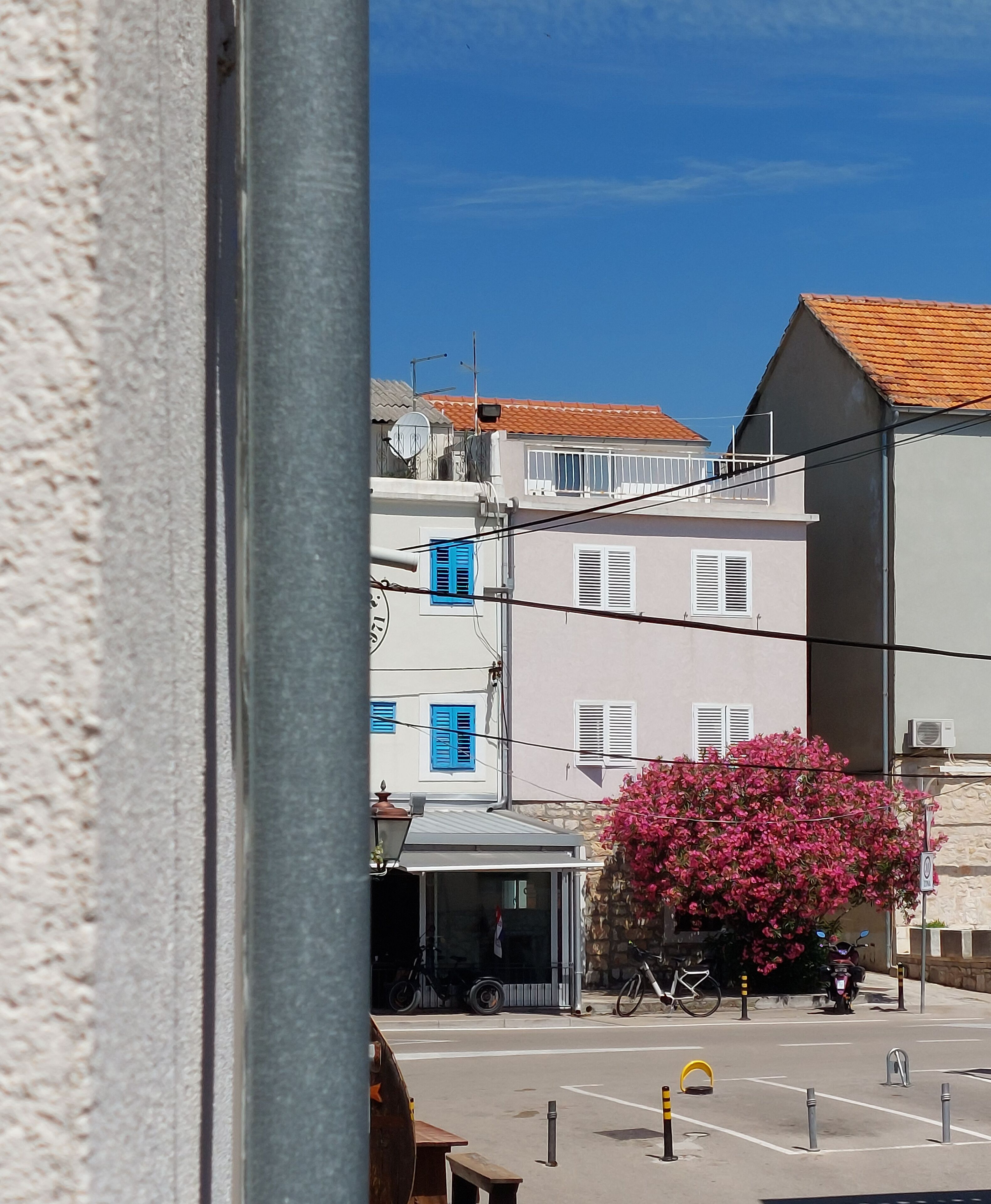 Refresh Boutique Suites