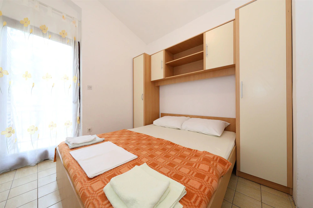 Rooms Ante