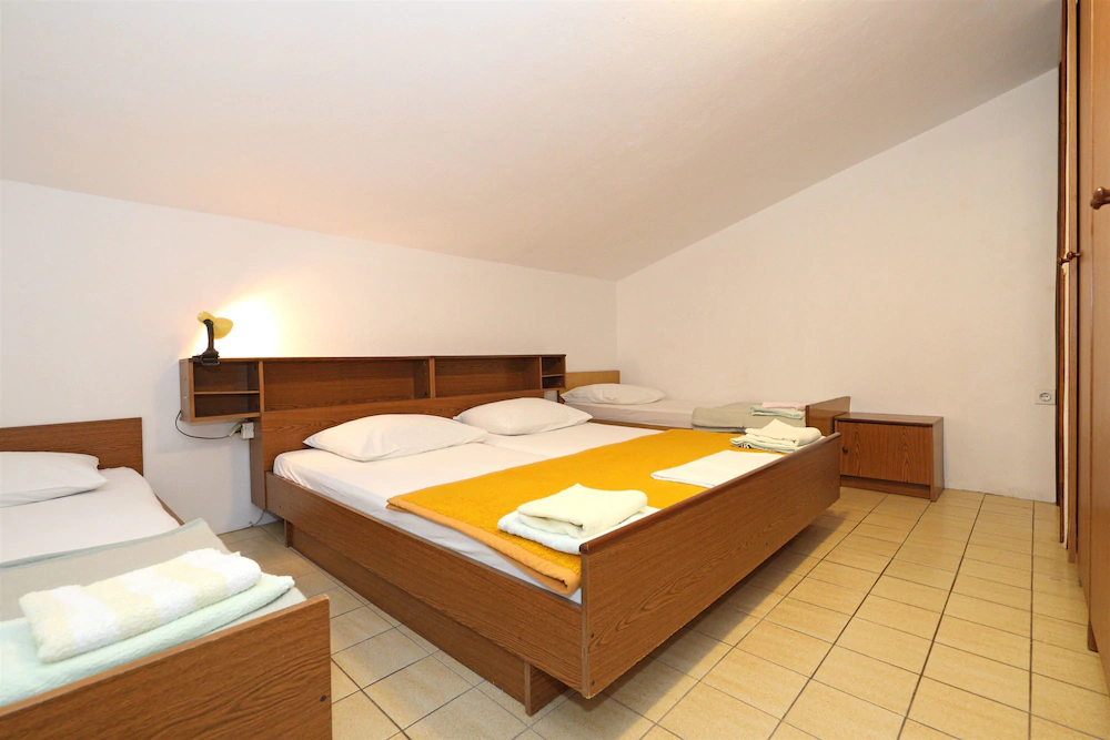 Rooms Ante