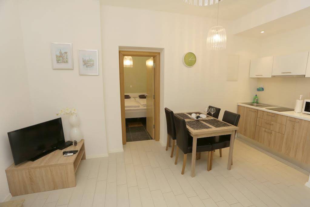 Anita City Apartments And Rooms