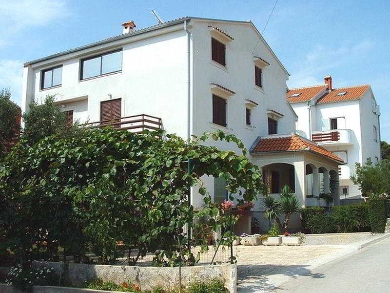 Borik Hills