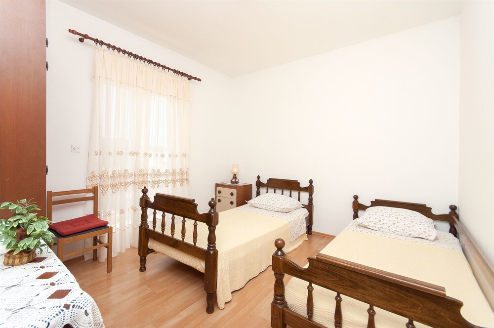 Apartments Ada
