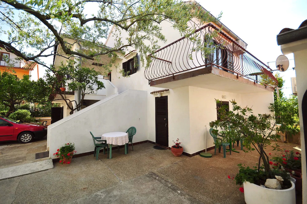 Apartments and Room Jadranka