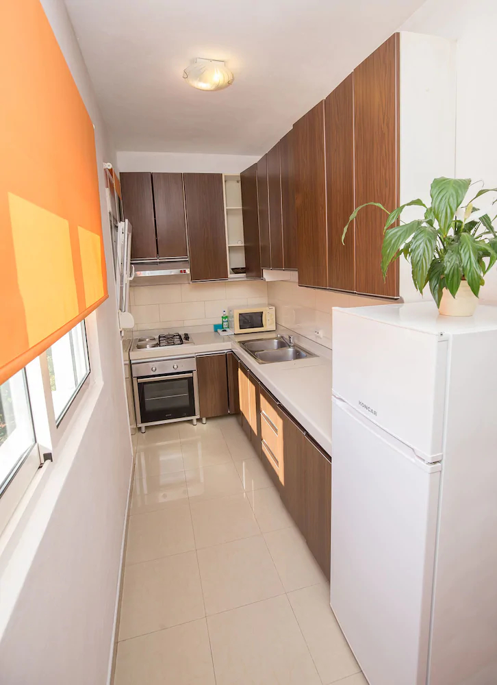 Apartments And Room Thea