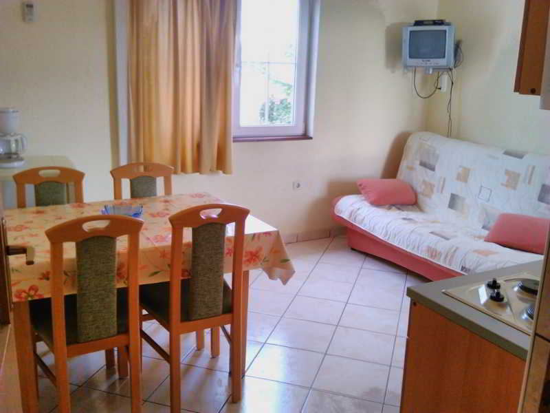Apartments Burmeta