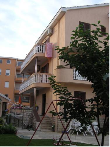 Apartments Dedaj