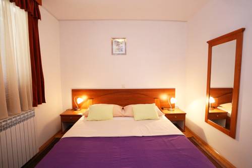 Apartments Dedaj