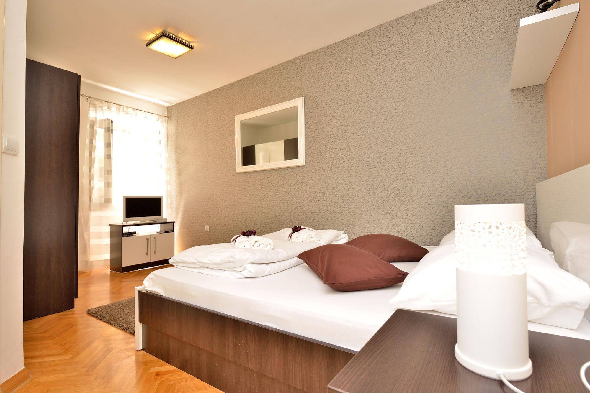 Apartments Donat