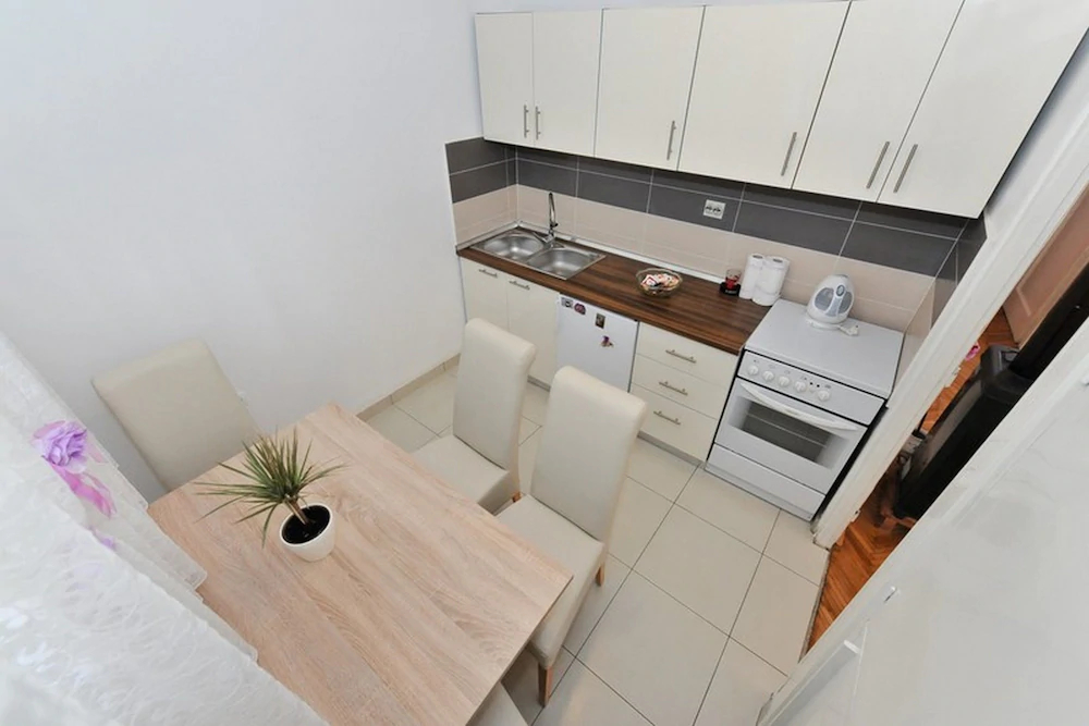 Apartments Feel Center