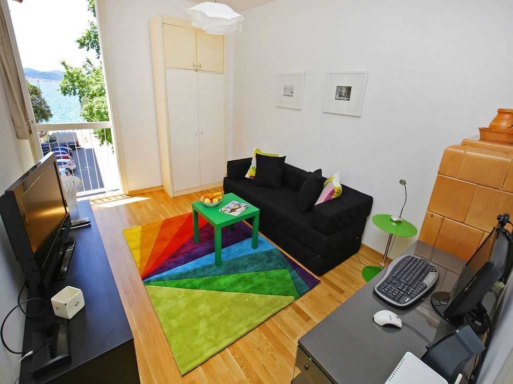 Apartments Feel Center
