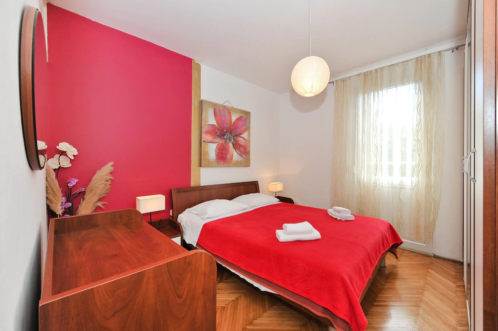 Apartments Feel Center