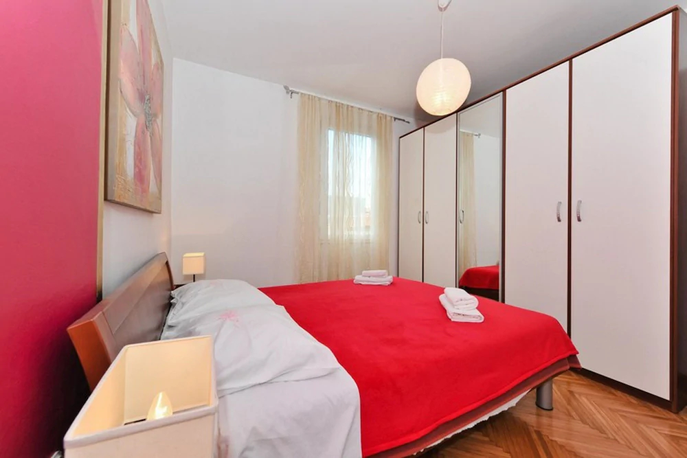 Apartments Feel Center