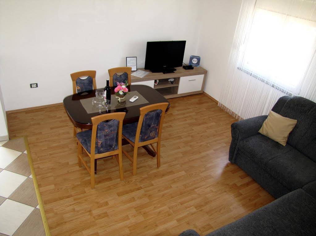 Apartments Klanac