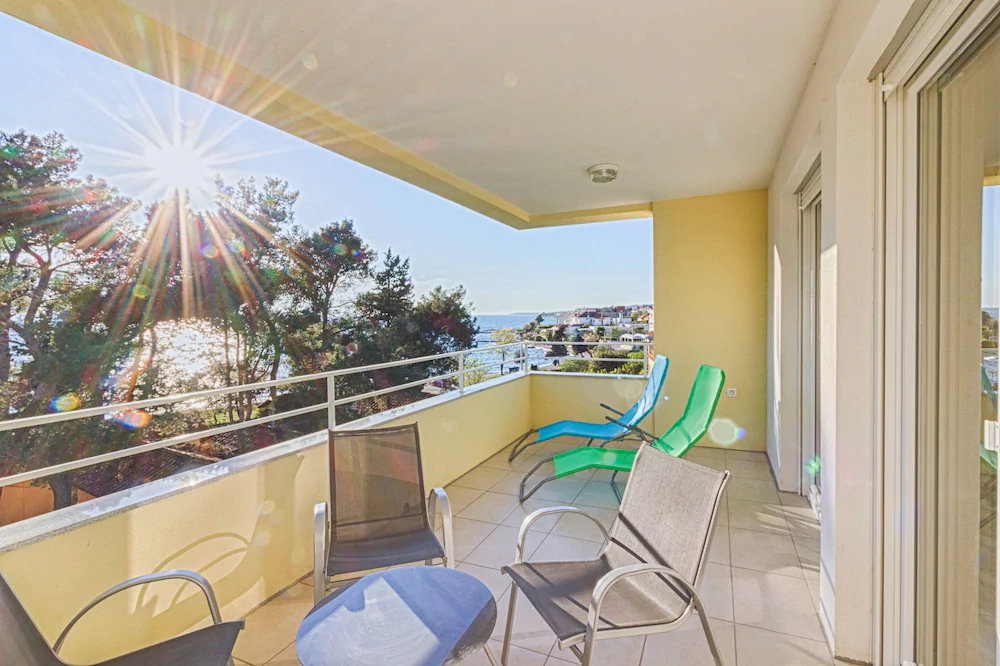 Apartments Villa Ema