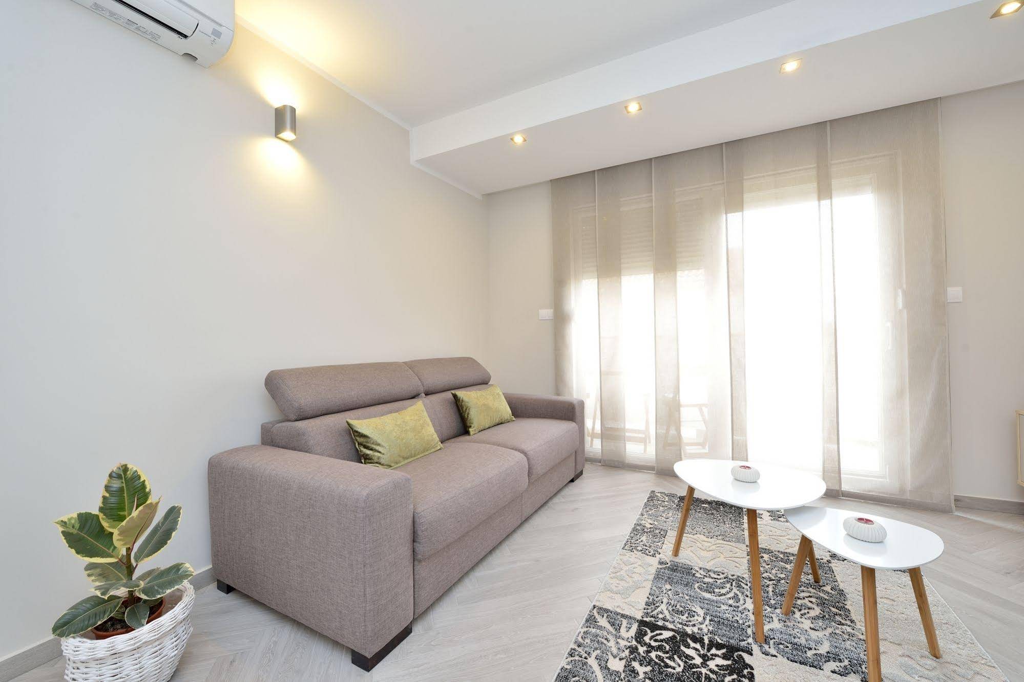 Apartments Villa Karla