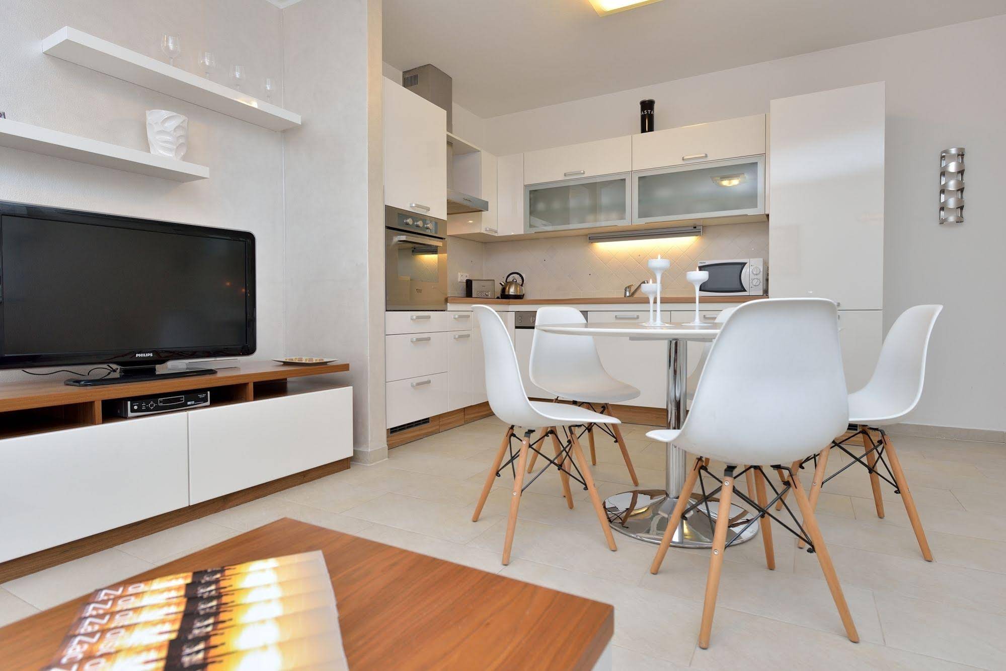Apartments Villa Karla