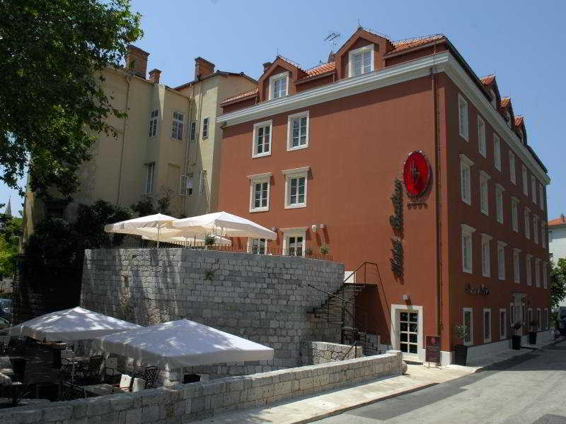 Hotel Bastion