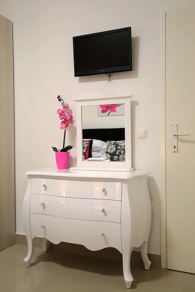 Central Square Guest House