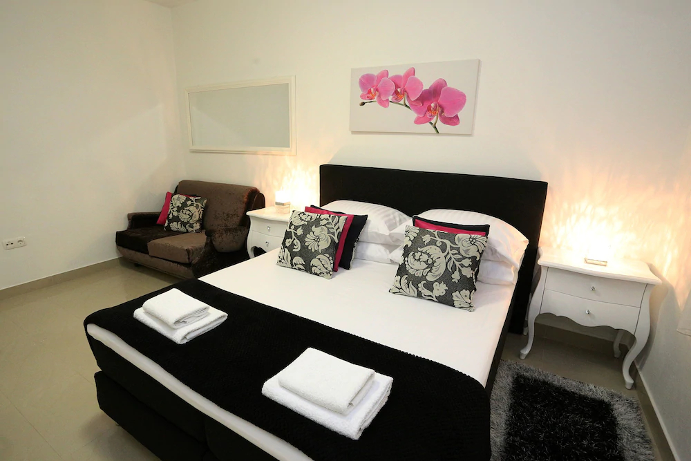 Central Square Guest House