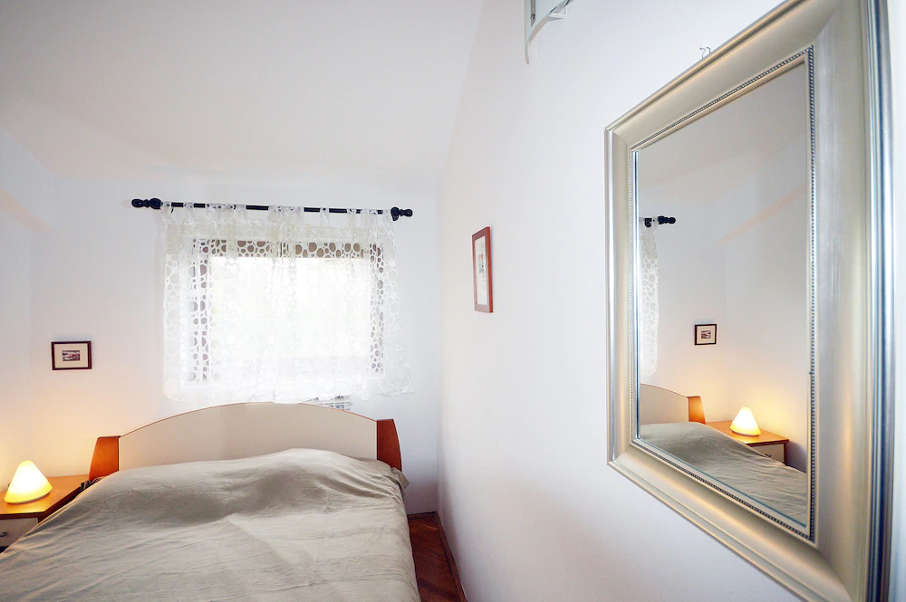 Elza Apartments