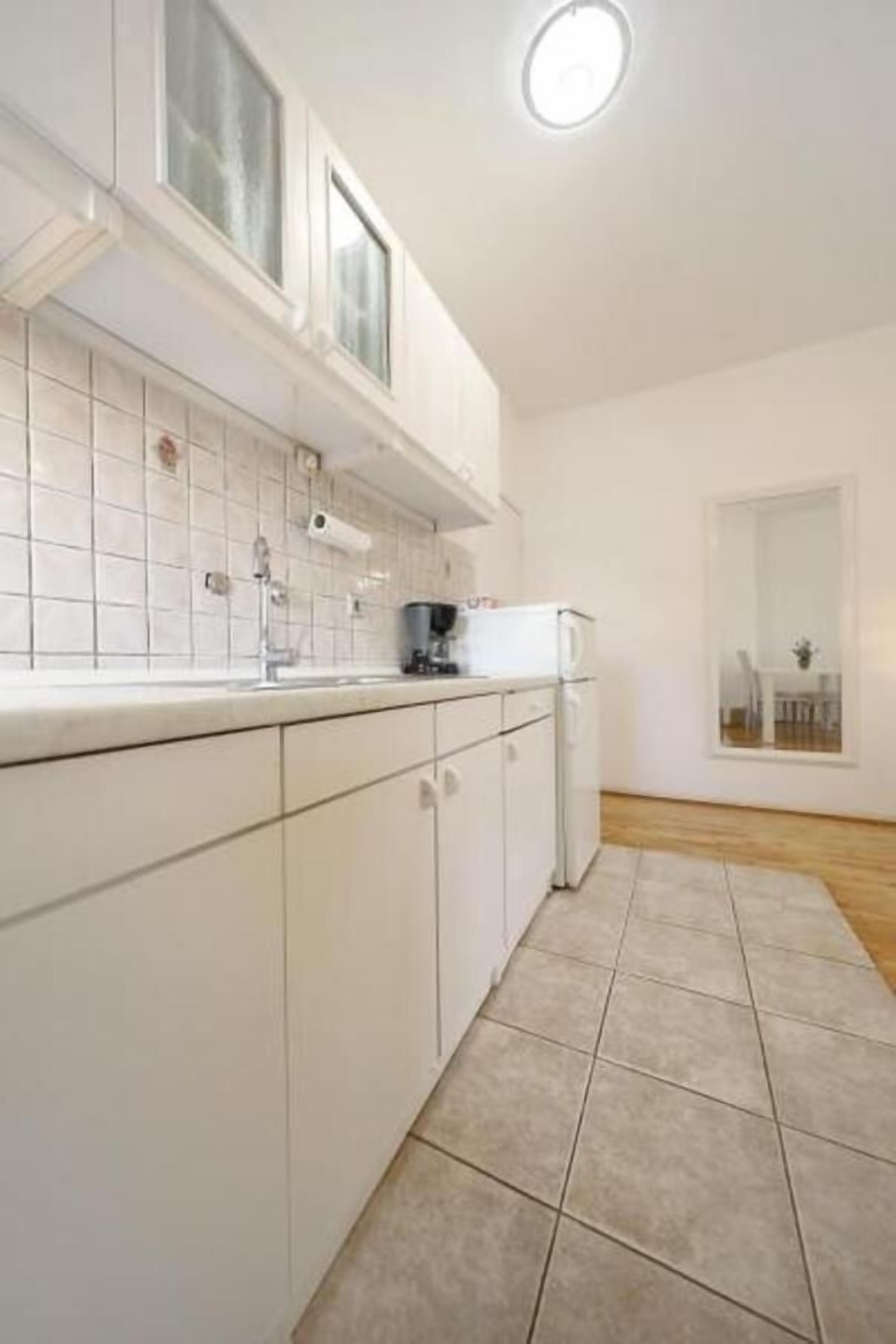 Ina Apartments