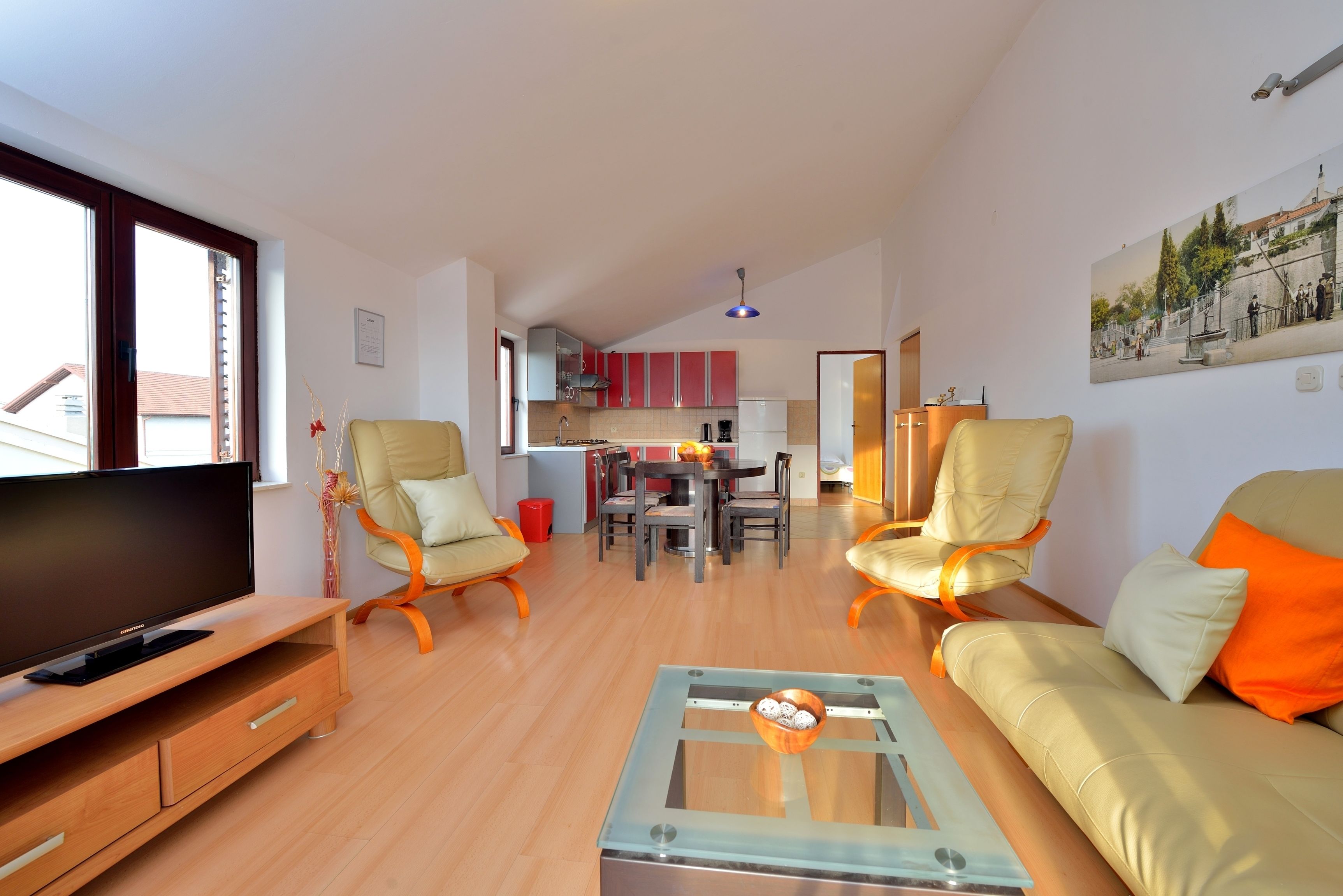 Ina Apartments