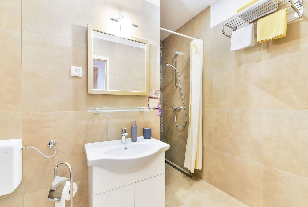 Lanterna Rooms
