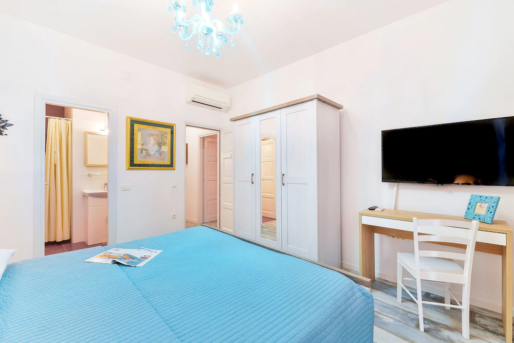 Lanterna Rooms