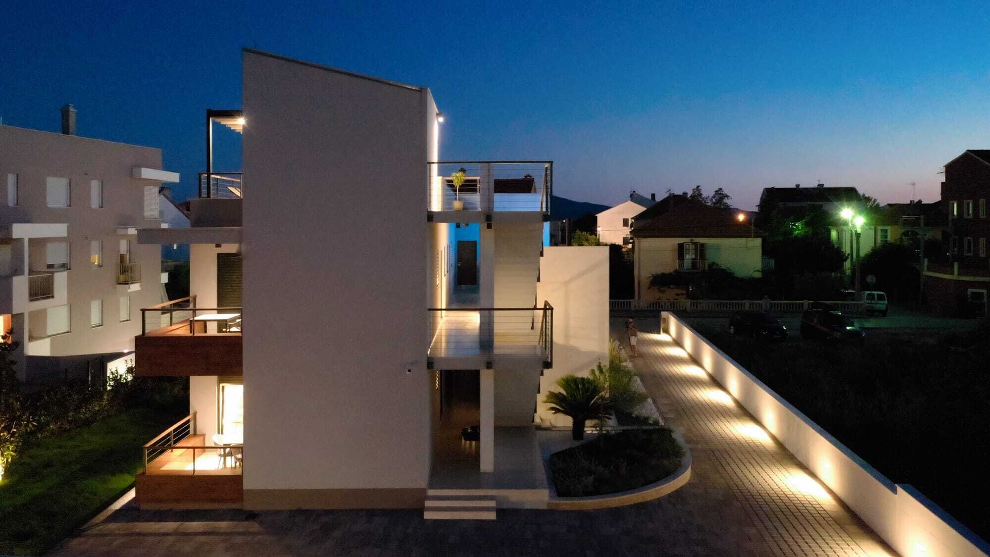 Lena Luxury Apartments