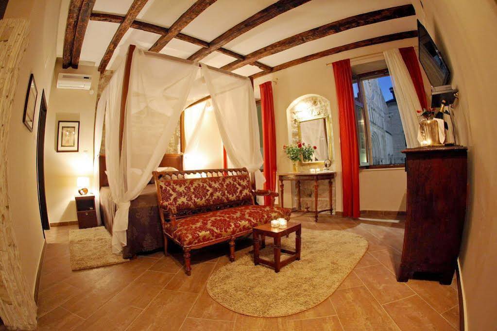 Luxury Rooms Contessa Vital