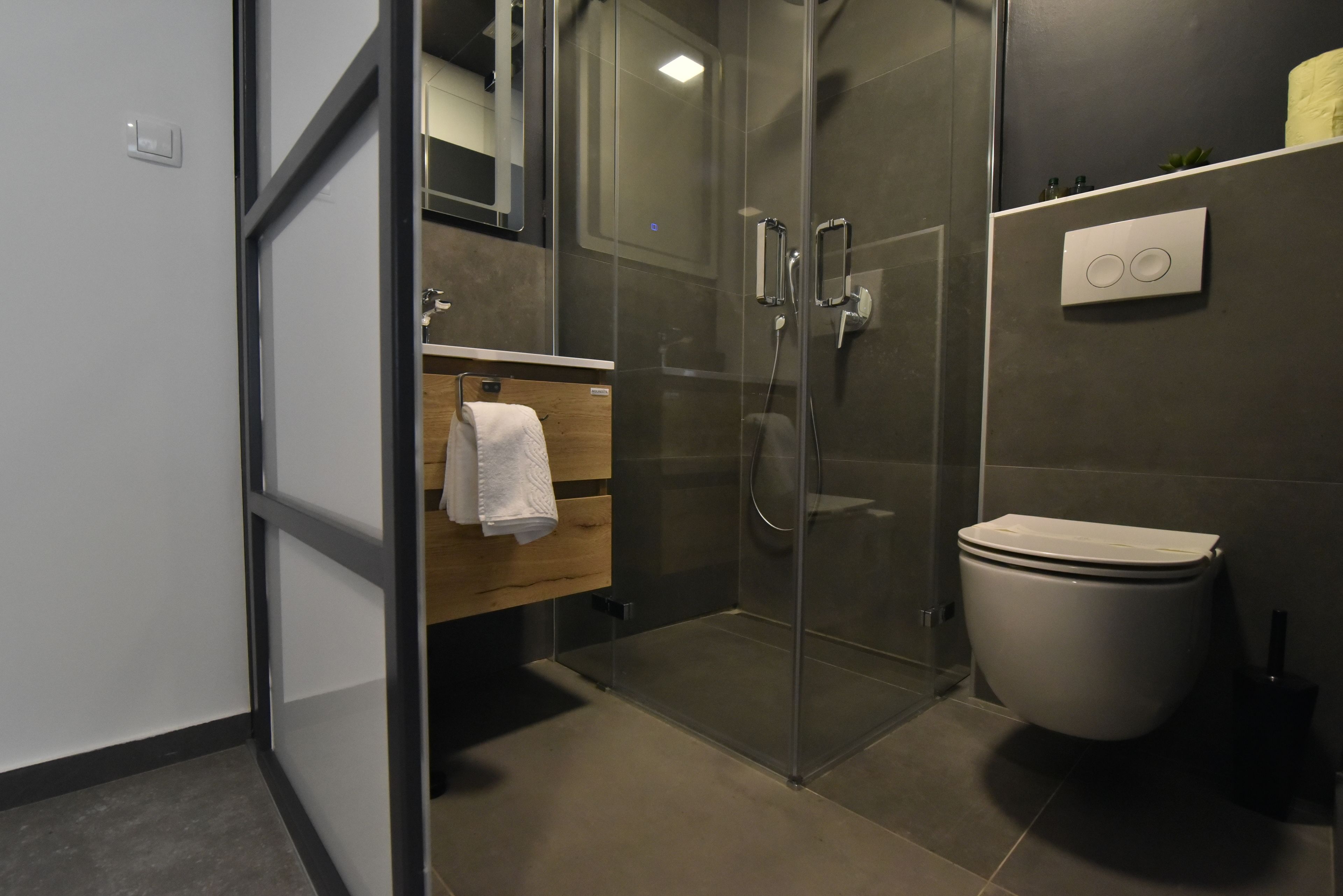 Mono Apartments & Rooms