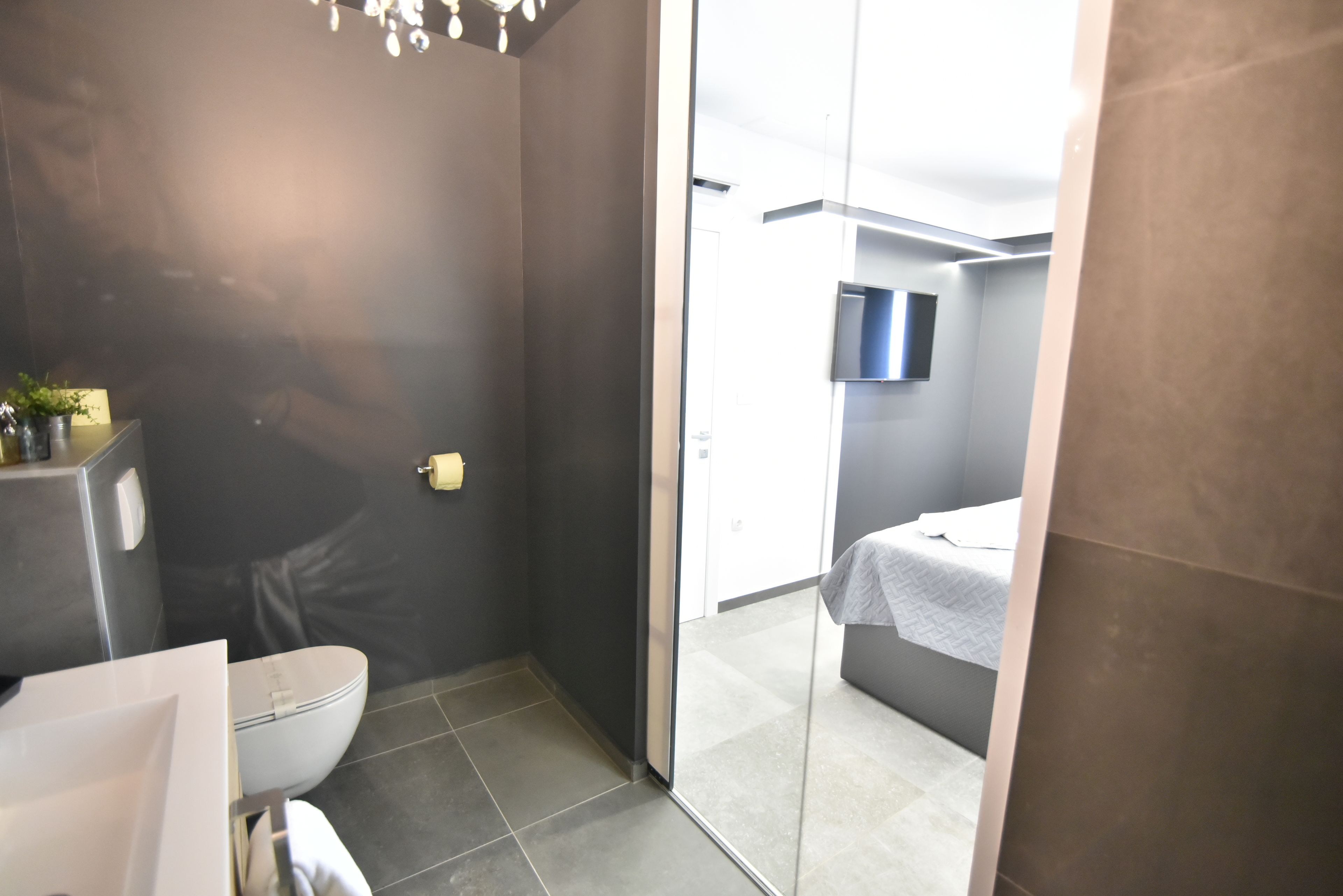 Mono Apartments & Rooms