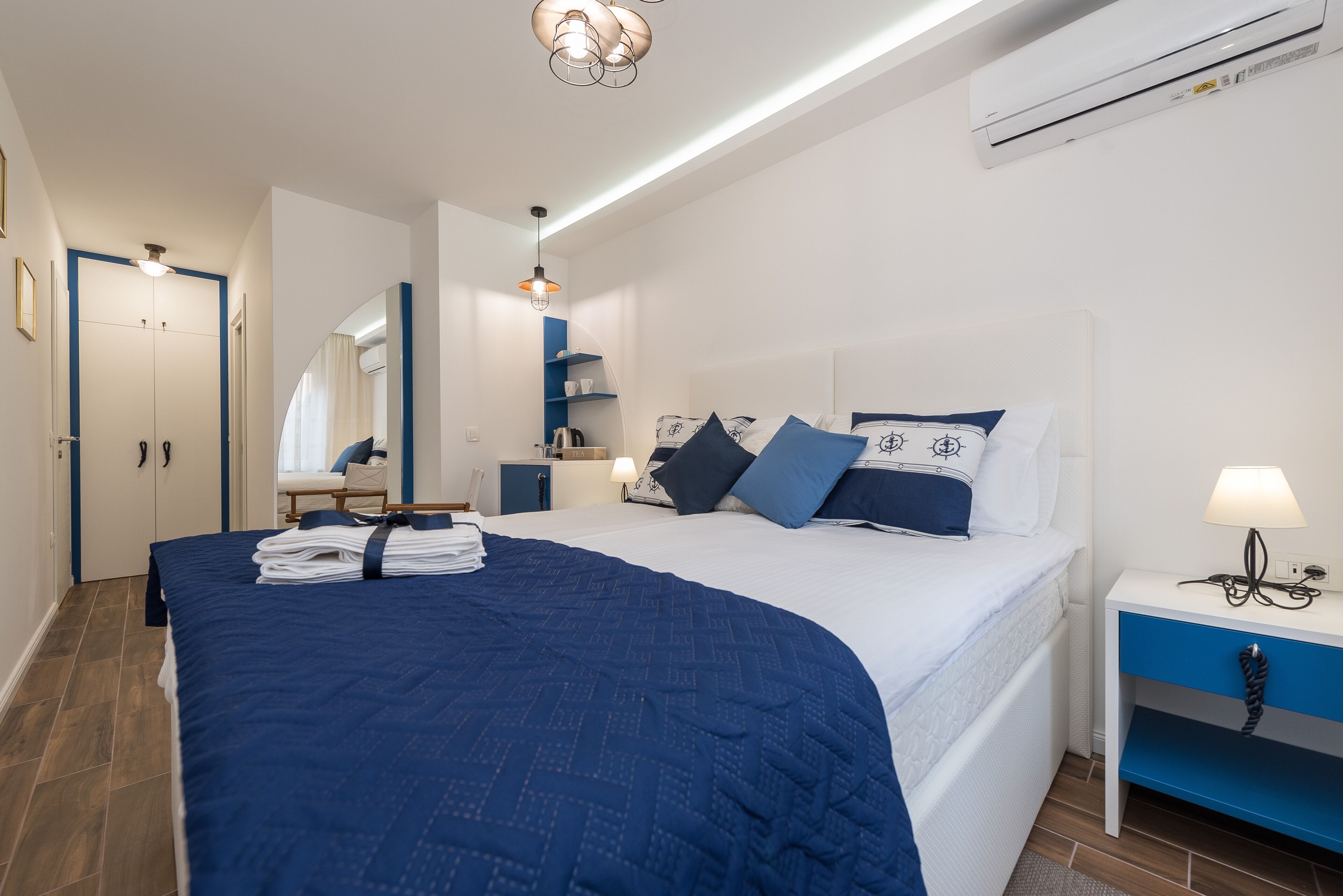Mono Apartments & Rooms