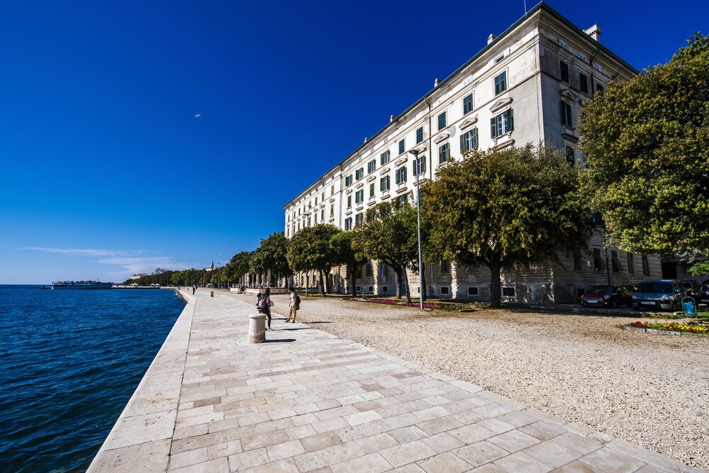 Riva Palace