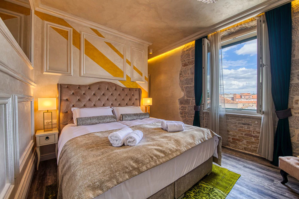 Riva Palace