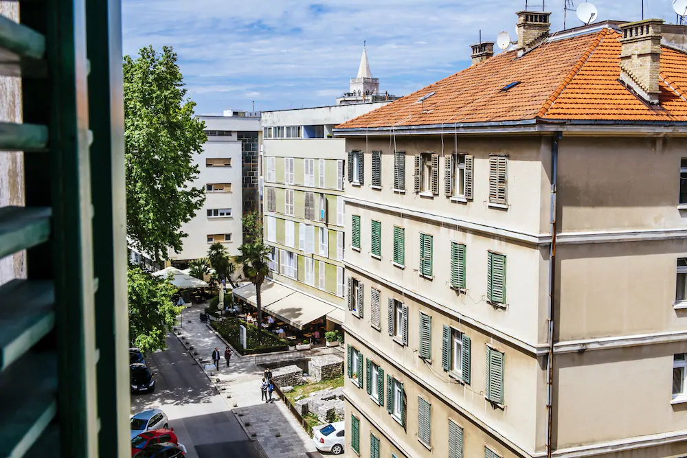 Riva Palace