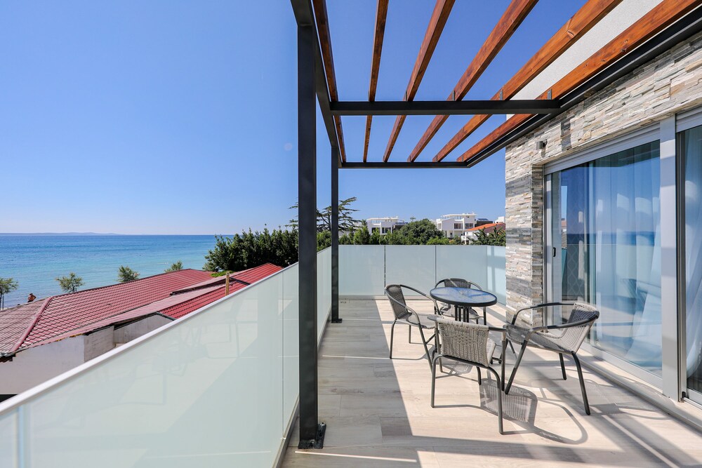 Sandy Beach Apartments