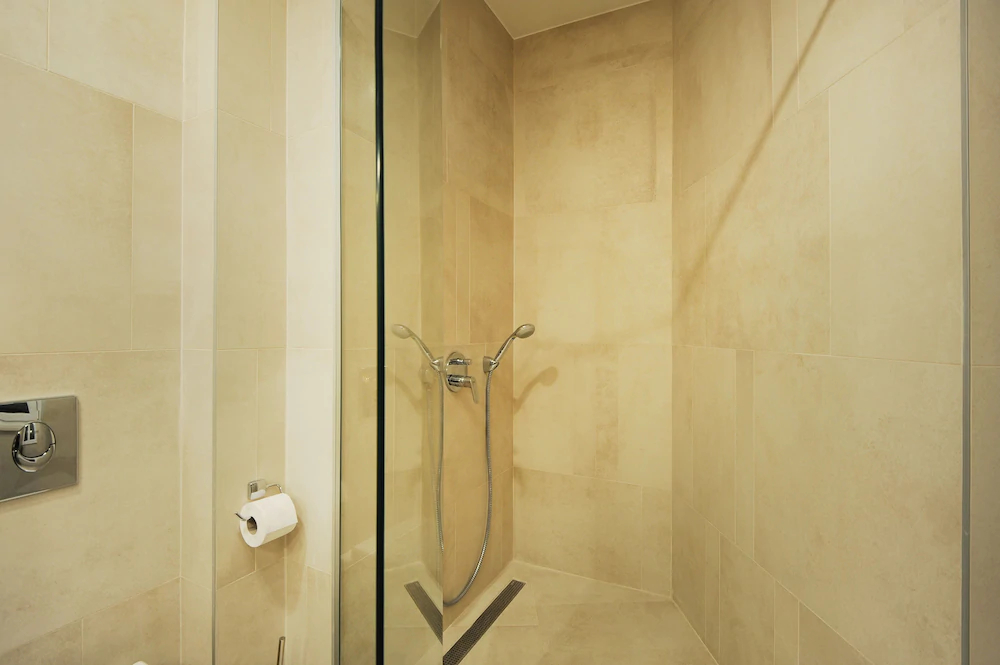 Silver & Gold Luxury Rooms