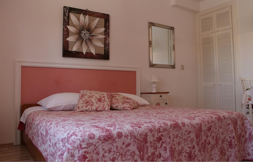 Villa Mandolina Apartments