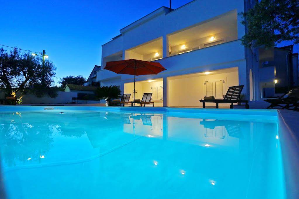 Villa Nodi