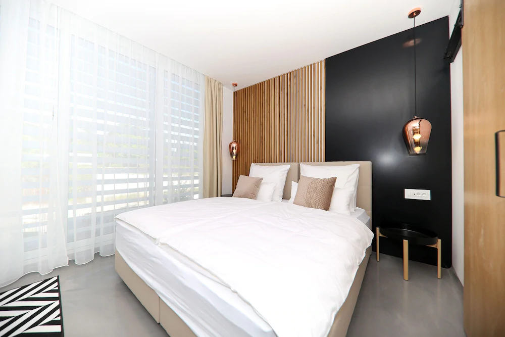 White Rooms by Belmont Realty