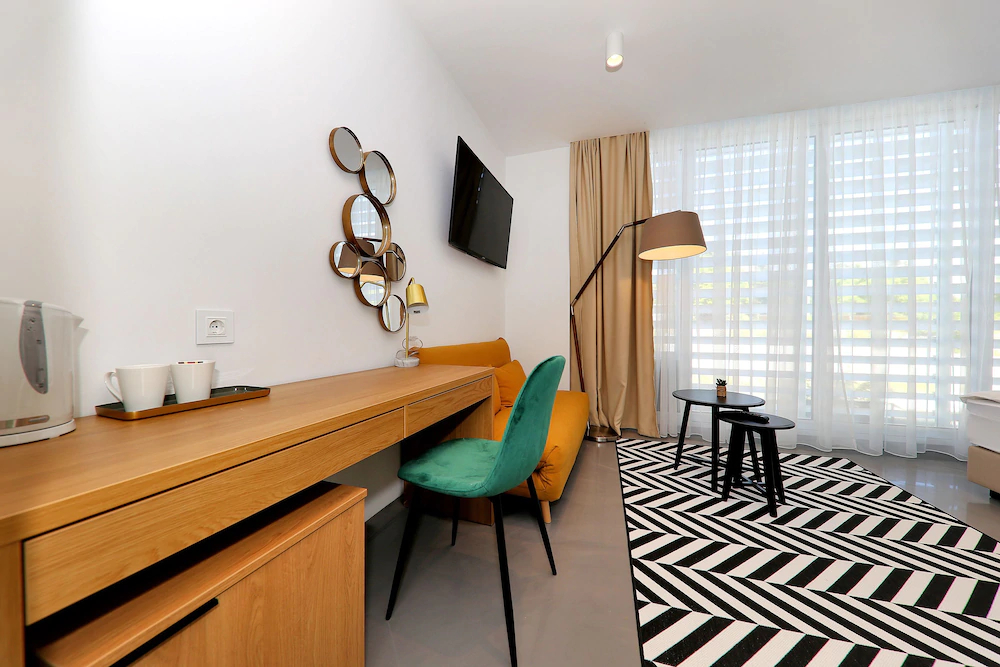 White Rooms by Belmont Realty