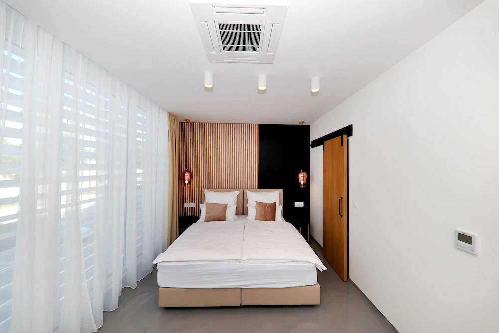 White Rooms by Belmont Realty