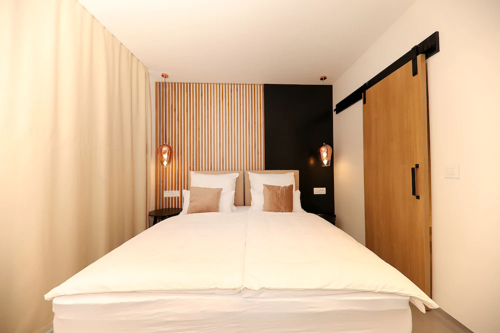 White Rooms by Belmont Realty