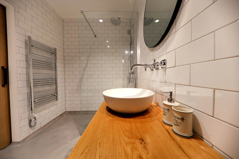 White Rooms by Belmont Realty