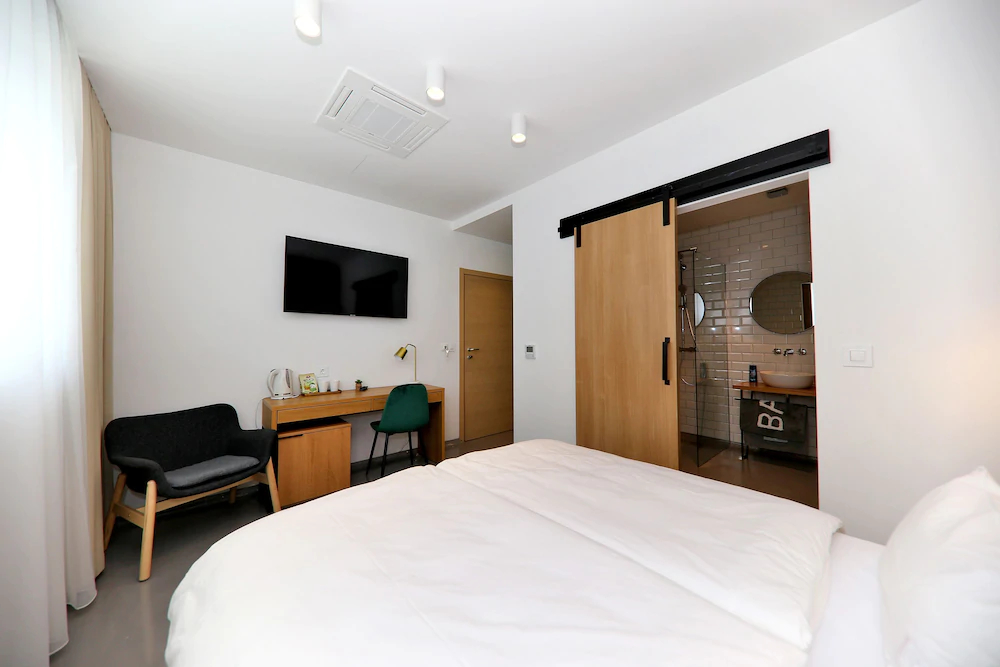 White Rooms by Belmont Realty