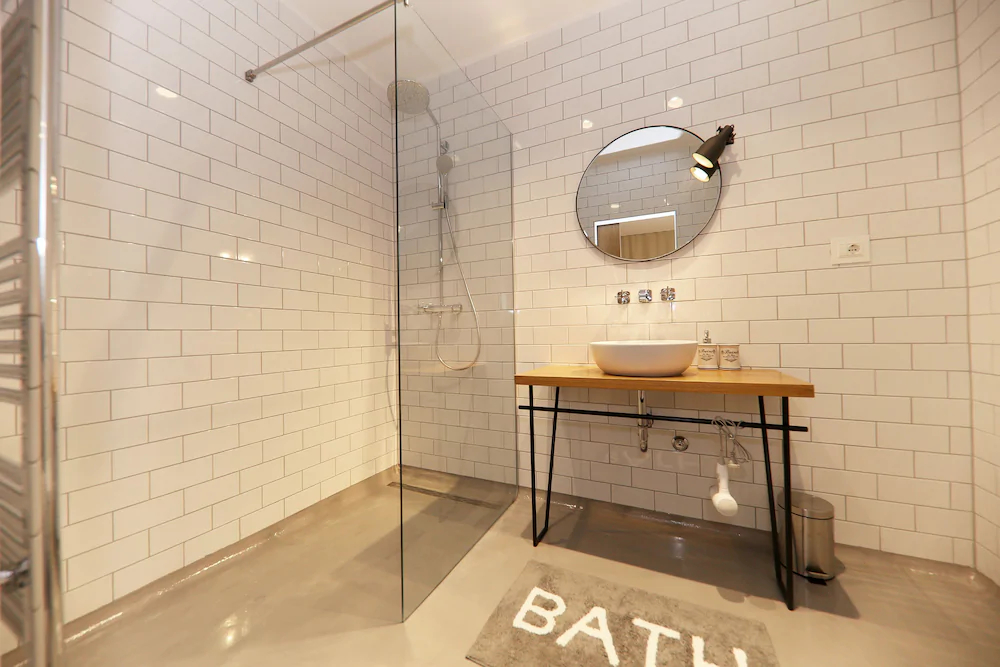 White Rooms by Belmont Realty