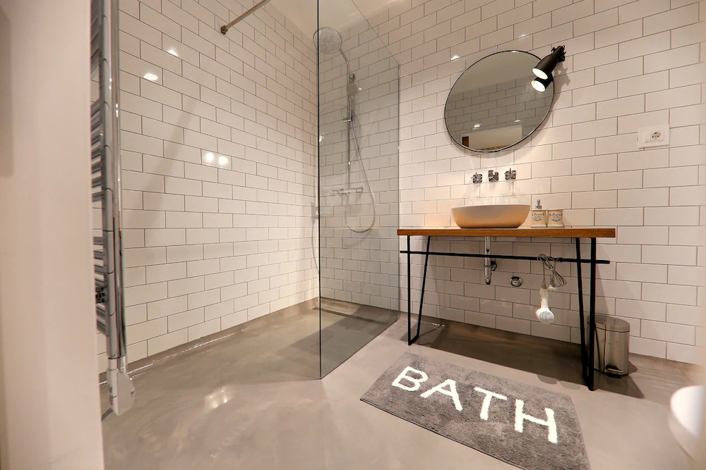 White Rooms by Belmont Realty